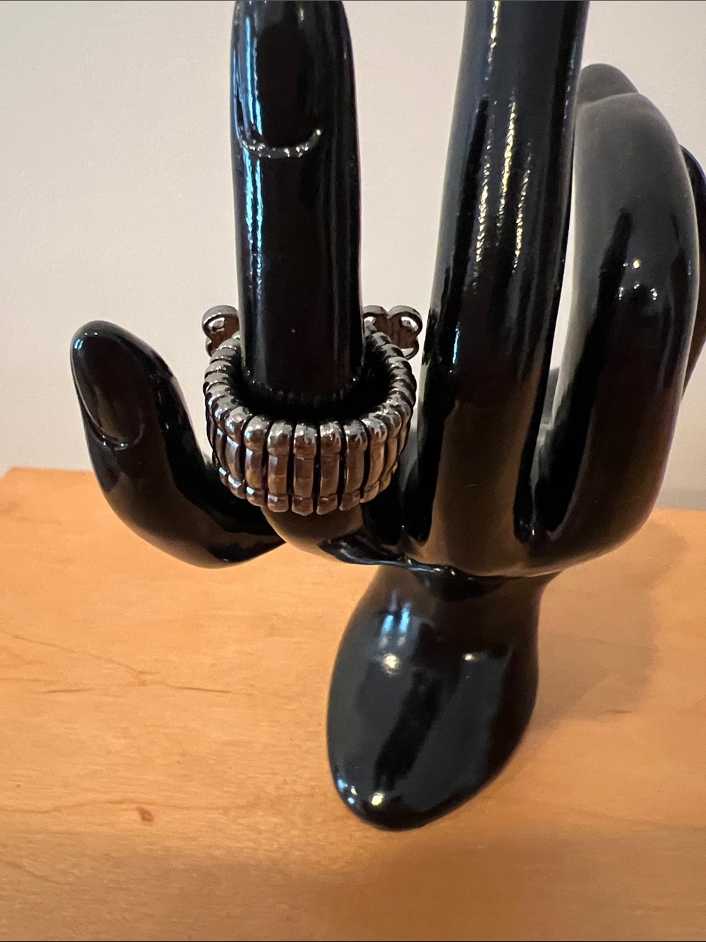 Cross Stretch Ring - Picture 2 of 2